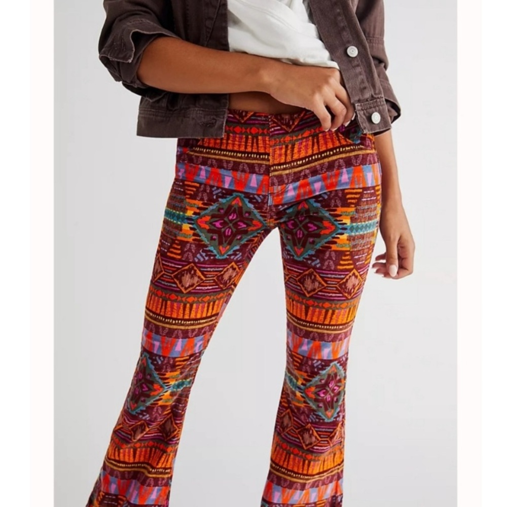 🆕 Free People Pull On Corduroy Printed Flare Pants, Sedona, NWOT, Size 24, 00 - Picture 6 of 11
